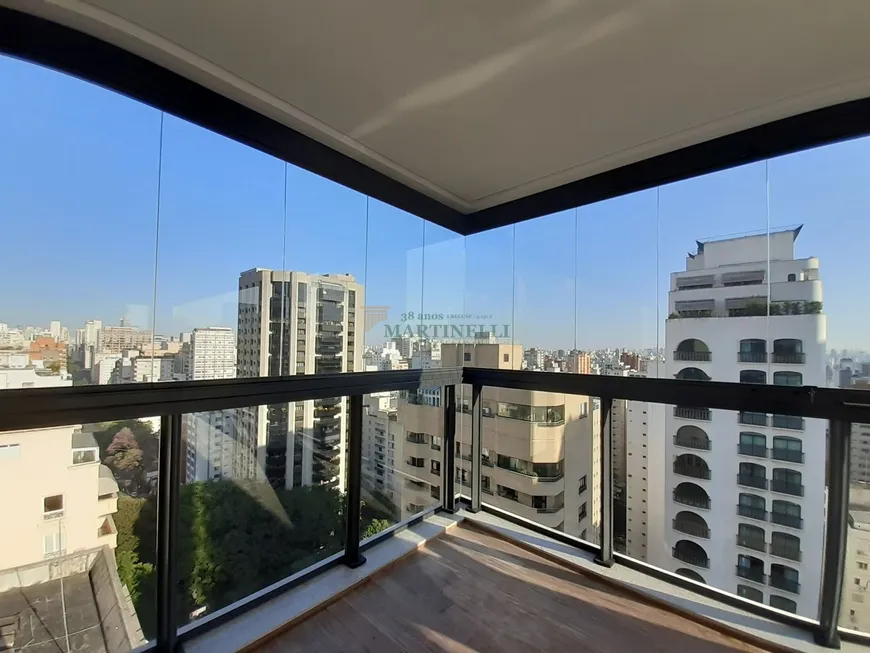 Foto 1 de Apartamento com 3 Quartos à venda, 205m² em Jardins, São Paulo