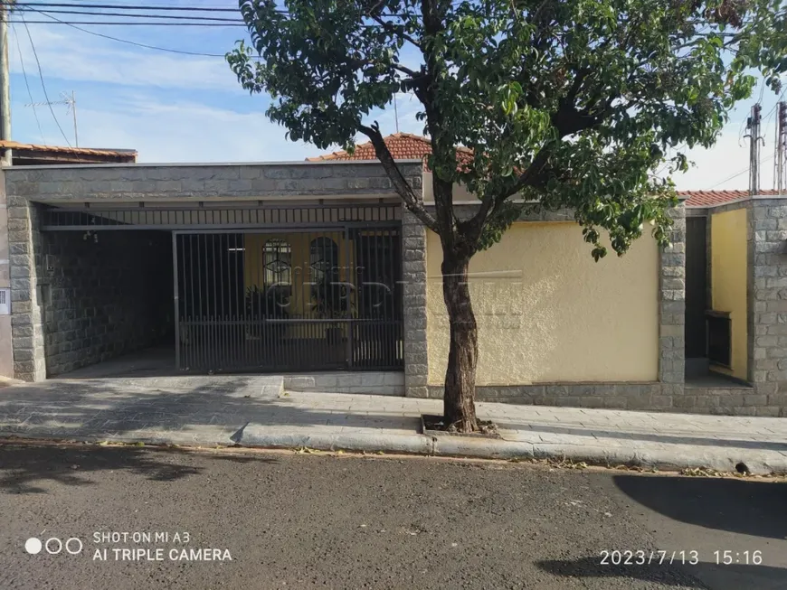 Foto 1 de Casa com 3 Quartos à venda, 187m² em Vila Melhado, Araraquara
