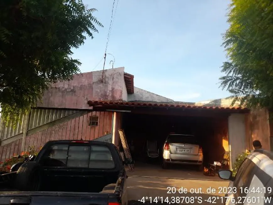 Foto 1 de Casa com 2 Quartos à venda, 93m² em Centro, Barras