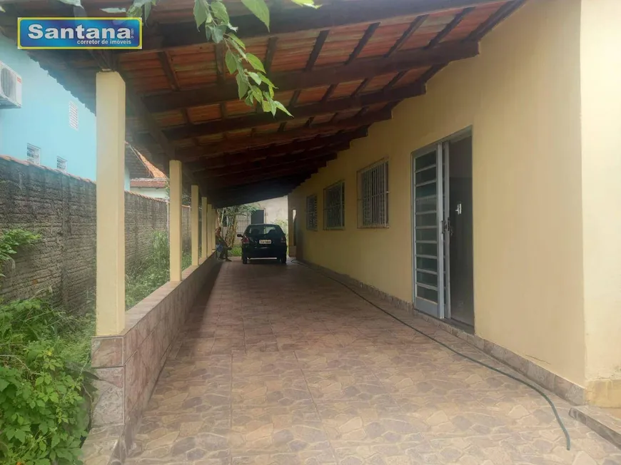 Foto 1 de Casa com 3 Quartos à venda, 213m² em Estancia Itaguai, Caldas Novas