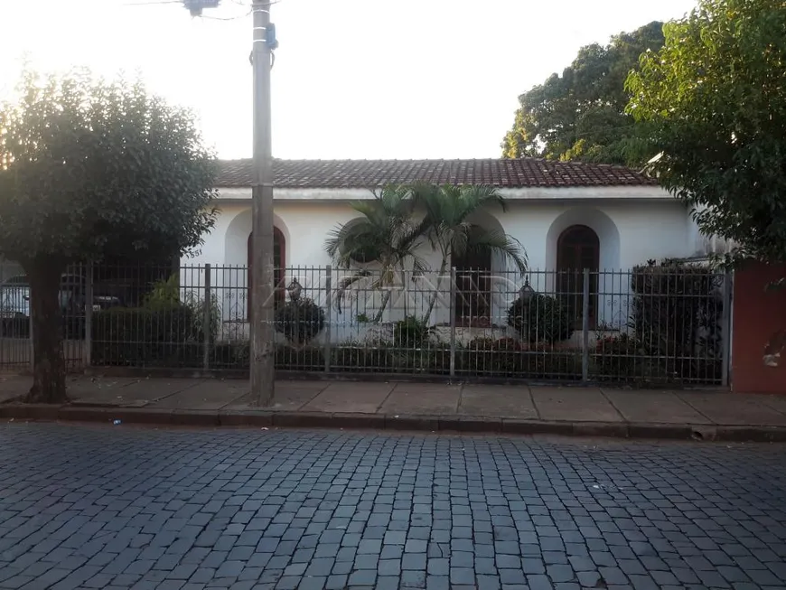 Foto 1 de Casa com 4 Quartos à venda, 322m² em Centro, Batatais