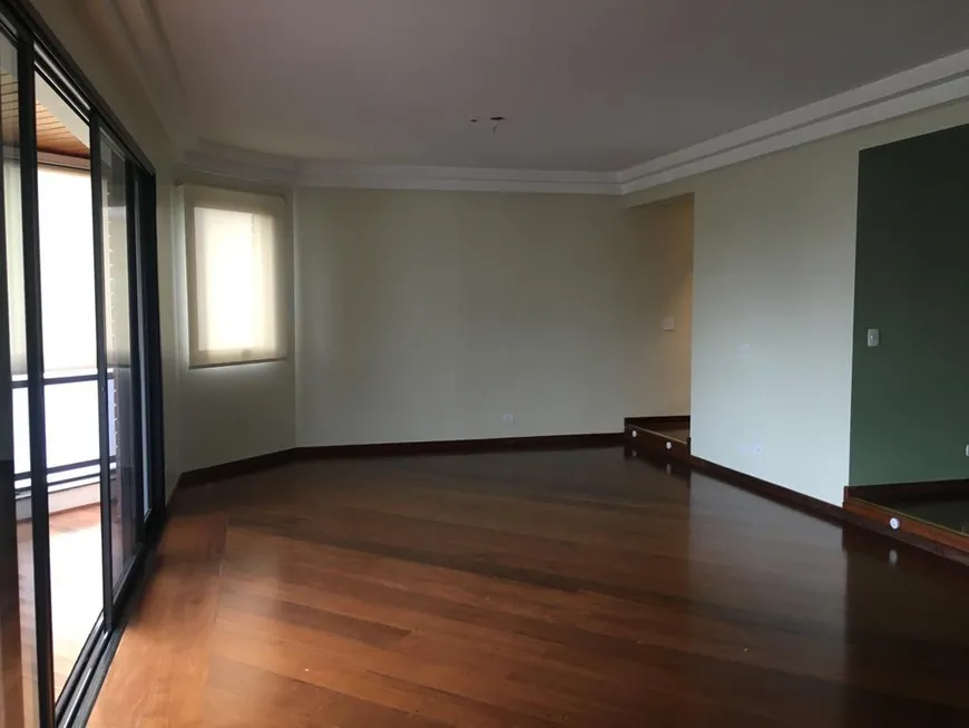 Foto 1 de Apartamento com 3 Quartos à venda, 196m² em Higienópolis, São Paulo