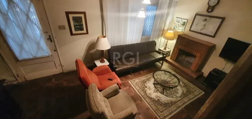 Foto 1 de Casa com 3 Quartos à venda, 119m² em Petrópolis, Porto Alegre