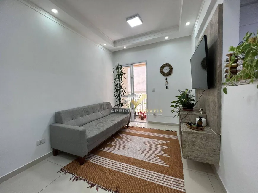 Foto 1 de Apartamento com 2 Quartos à venda, 52m² em Baeta Neves, São Bernardo do Campo