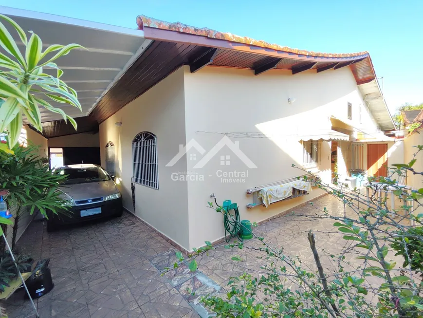 Foto 1 de Casa com 2 Quartos à venda, 97m² em Jardim Ribamar, Peruíbe
