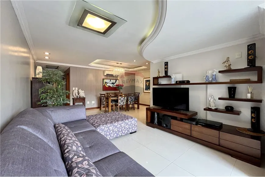 Foto 1 de Apartamento com 3 Quartos à venda, 109m² em Boa Vista, Porto Alegre