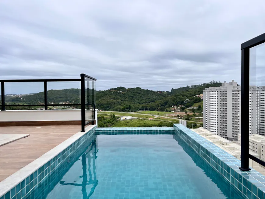 Foto 1 de Casa de Condomínio com 3 Quartos à venda, 200m² em Santos Dumont, Juiz de Fora