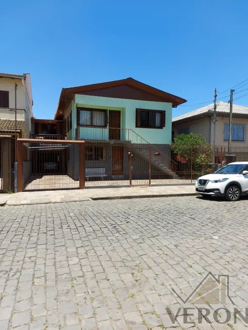 Foto 1 de Casa com 4 Quartos à venda, 247m² em Santa Catarina, Caxias do Sul