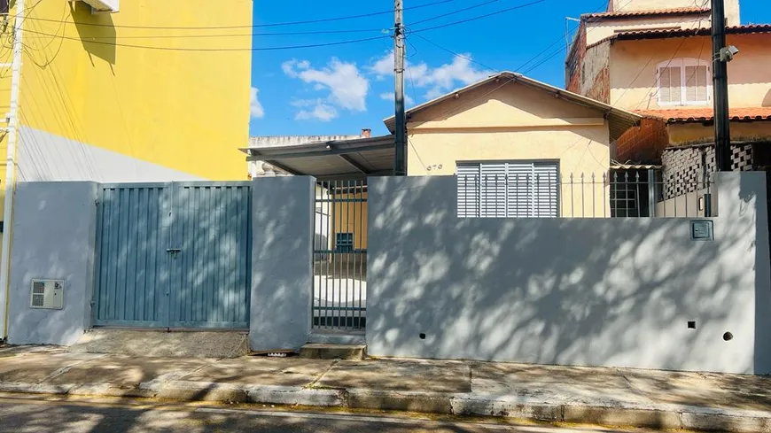 Foto 1 de Casa com 2 Quartos para alugar, 80m² em VILA DOUTOR LAURINDO, Tatuí