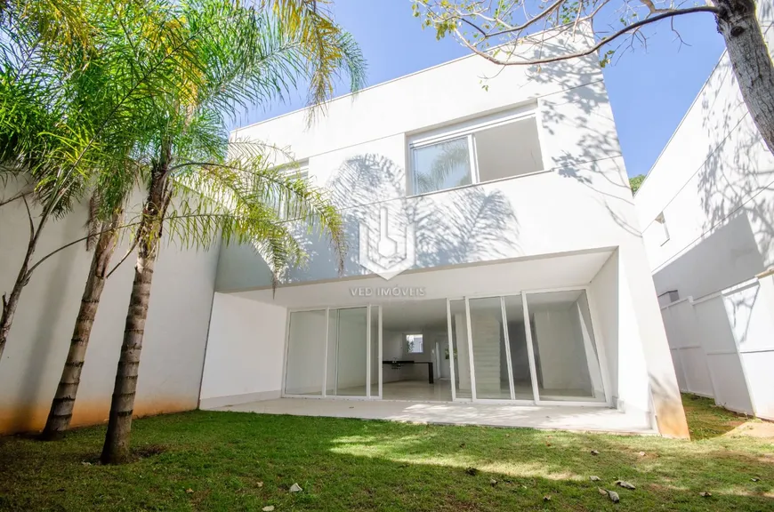 Foto 1 de Casa de Condomínio com 4 Quartos à venda, 483m² em Granja Julieta, São Paulo