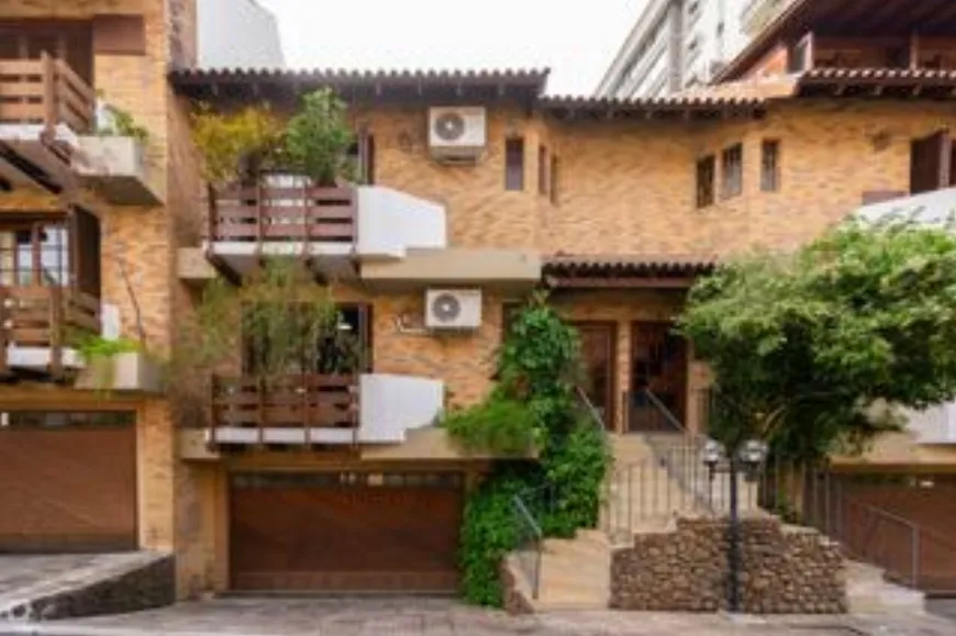 Foto 1 de Casa com 3 Quartos à venda, 292m² em Bela Vista, Porto Alegre
