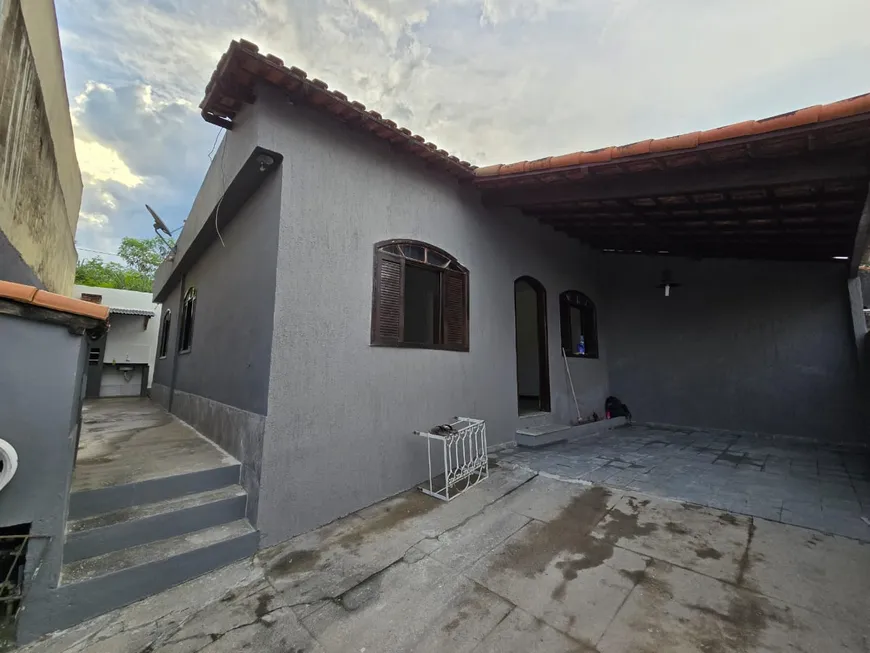 Foto 1 de Casa com 3 Quartos para alugar, 80m² em Trindade, São Gonçalo