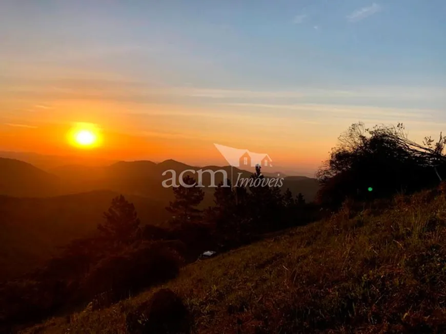 Foto 1 de Lote/Terreno à venda, 3500m² em Pedro do Rio, Petrópolis