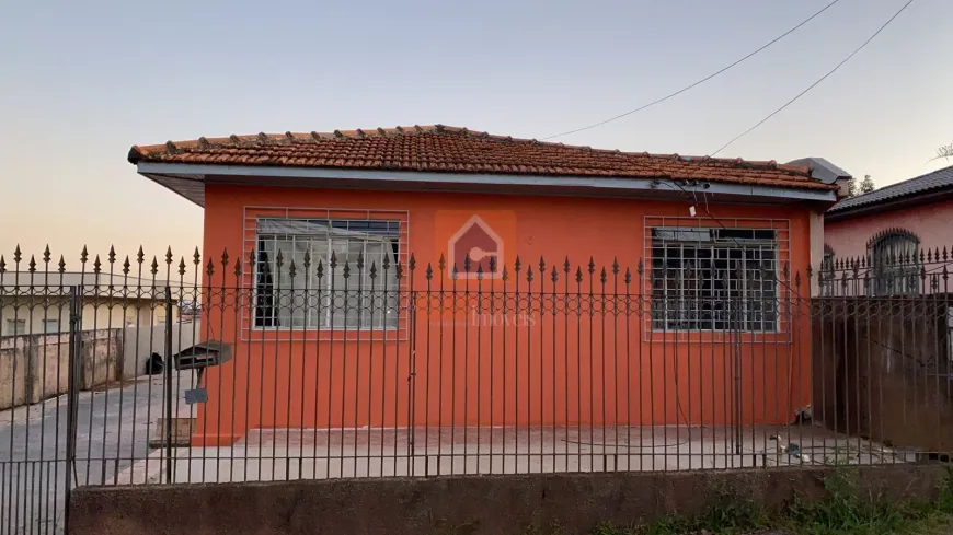 Foto 1 de Casa com 3 Quartos à venda, 80m² em Órfãs, Ponta Grossa