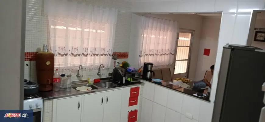 Foto 1 de Sobrado com 3 Quartos à venda, 125m² em Jardim Presidente Dutra, Guarulhos