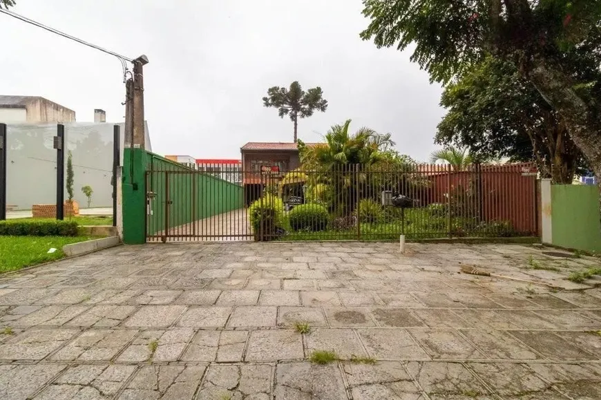 Foto 1 de Casa com 2 Quartos à venda, 398m² em Bacacheri, Curitiba