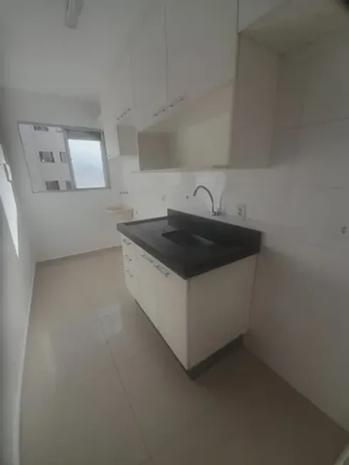 Foto 1 de Apartamento com 2 Quartos à venda, 48m² em Centro, Lauro de Freitas