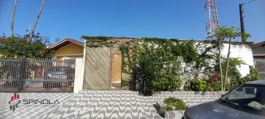 Foto 1 de Sobrado com 3 Quartos à venda, 180m² em Solemar, Praia Grande