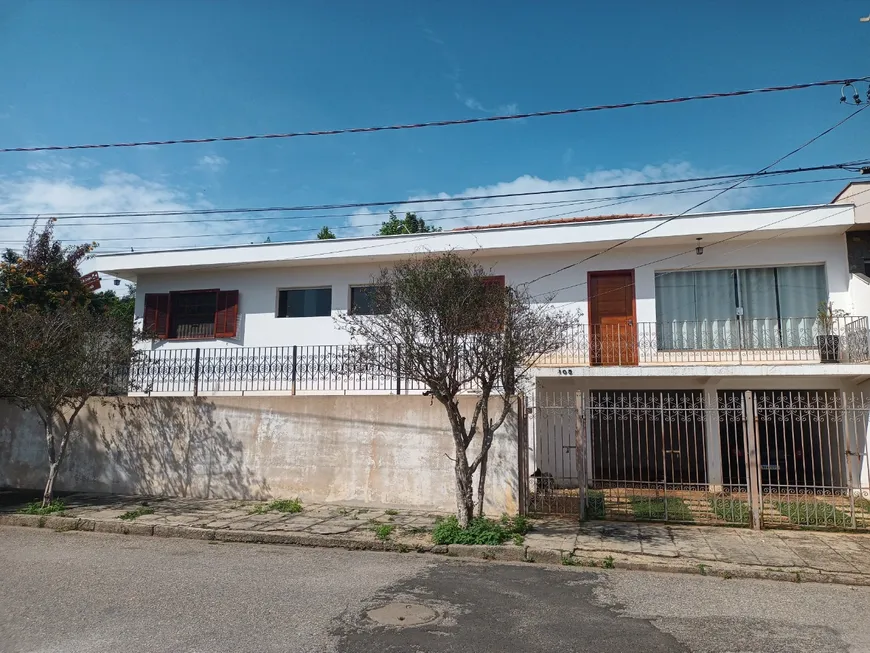 Foto 1 de Casa com 3 Quartos à venda, 185m² em Estação, São Roque