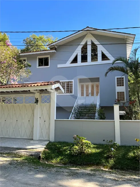 Foto 1 de Casa de Condomínio com 3 Quartos à venda, 300m² em Serra da Cantareira, Mairiporã