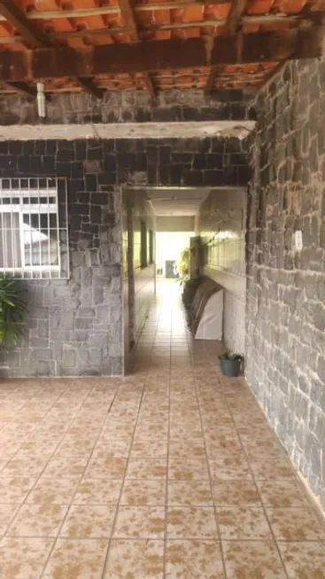 Foto 1 de Casa com 5 Quartos à venda, 132m² em Vila Riman , Arujá