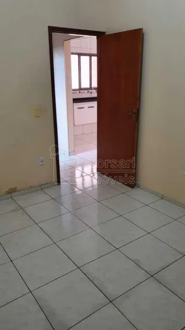 Foto 1 de Casa com 2 Quartos para alugar, 54m² em Jardim Imperial, Araraquara