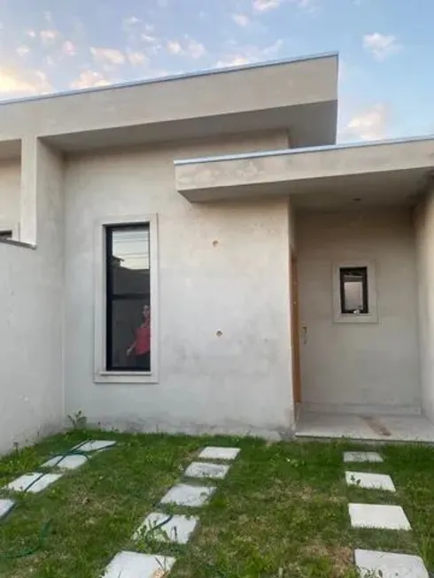 Foto 1 de Casa com 3 Quartos à venda, 94m² em Residencial Estoril, Taubaté