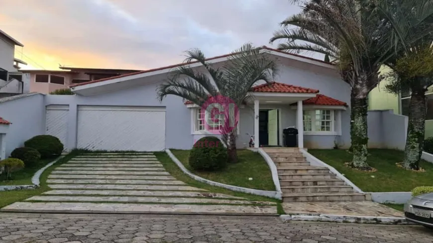 Foto 1 de Casa de Condomínio com 3 Quartos à venda, 190m² em Vila Zezé, Jacareí