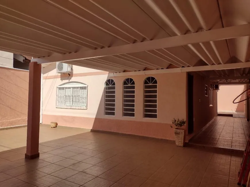 Foto 1 de Casa com 3 Quartos à venda, 180m² em Independência, Ribeirão Preto