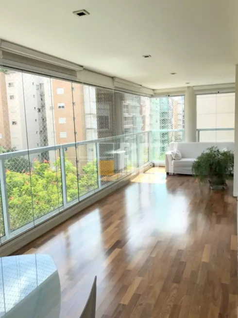 Foto 1 de Apartamento com 4 Quartos à venda, 242m² em Chácara Santo Antônio, São Paulo