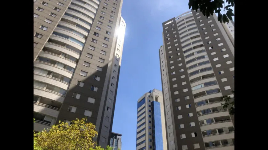 Foto 1 de Apartamento com 4 Quartos à venda, 105m² em Moema, São Paulo