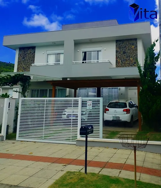 Foto 1 de Casa de Condomínio com 3 Quartos à venda, 190m² em Cachoeira do Bom Jesus, Florianópolis