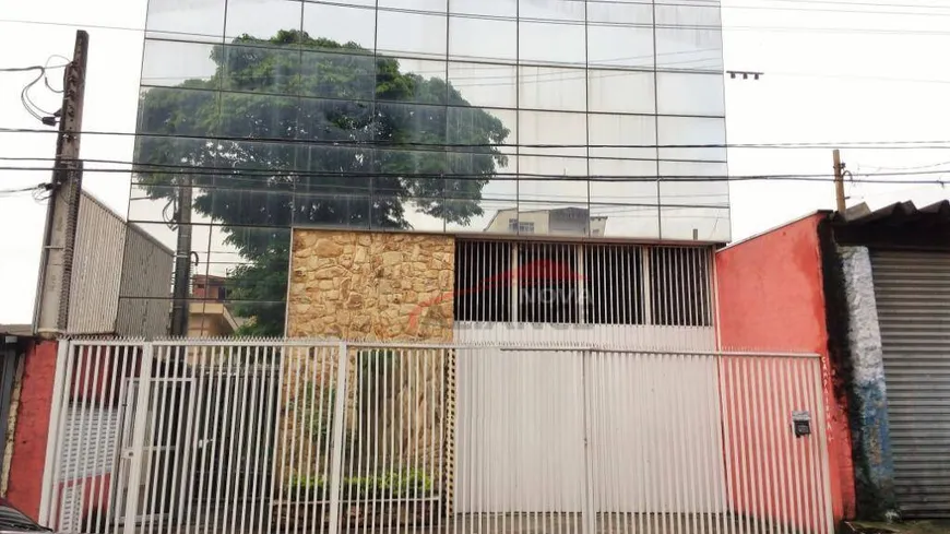 Foto 1 de Galpão/Depósito/Armazém para alugar, 715m² em Vila Palmares, Santo André