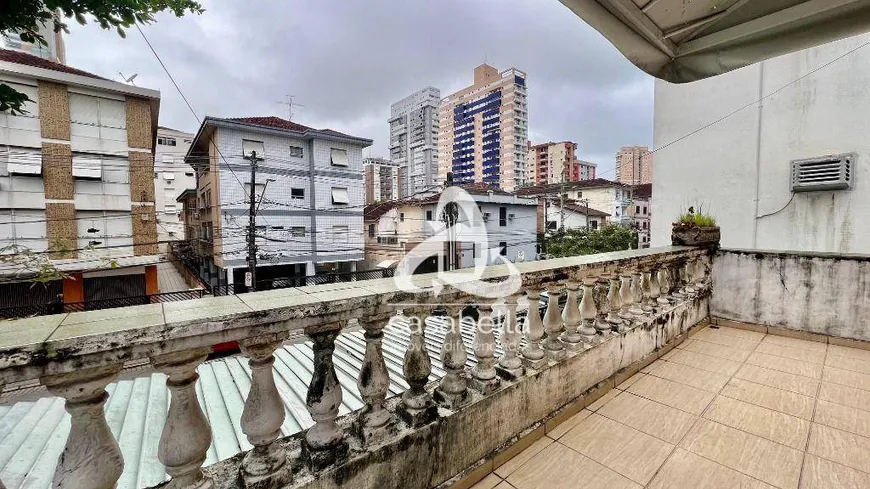 Foto 1 de Casa com 3 Quartos à venda, 308m² em Gonzaga, Santos