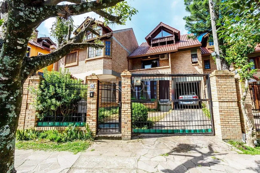 Foto 1 de Casa com 3 Quartos à venda, 151m² em Jardim Isabel, Porto Alegre