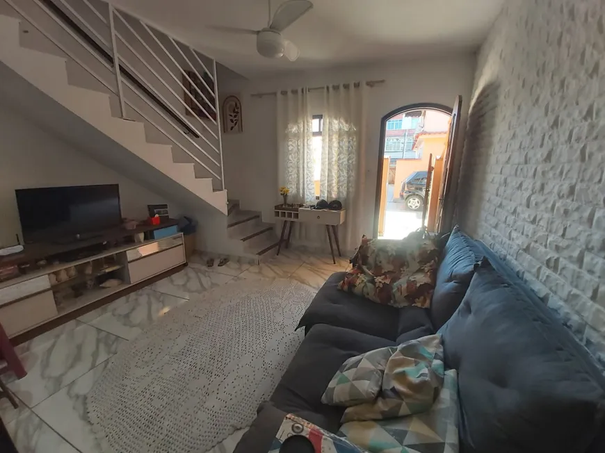 Foto 1 de Casa com 2 Quartos à venda, 73m² em Centro, Nilópolis