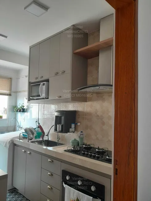 Foto 1 de Apartamento com 2 Quartos à venda, 45m² em Jardim Brasília, Uberlândia