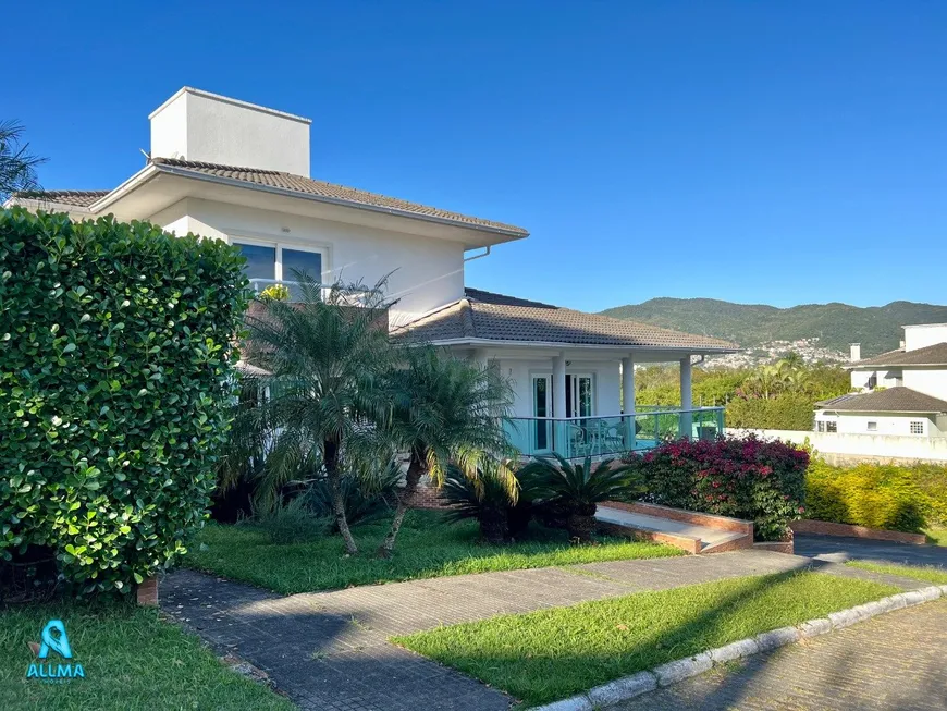 Foto 1 de Casa com 4 Quartos à venda, 428m² em Cacupé, Florianópolis