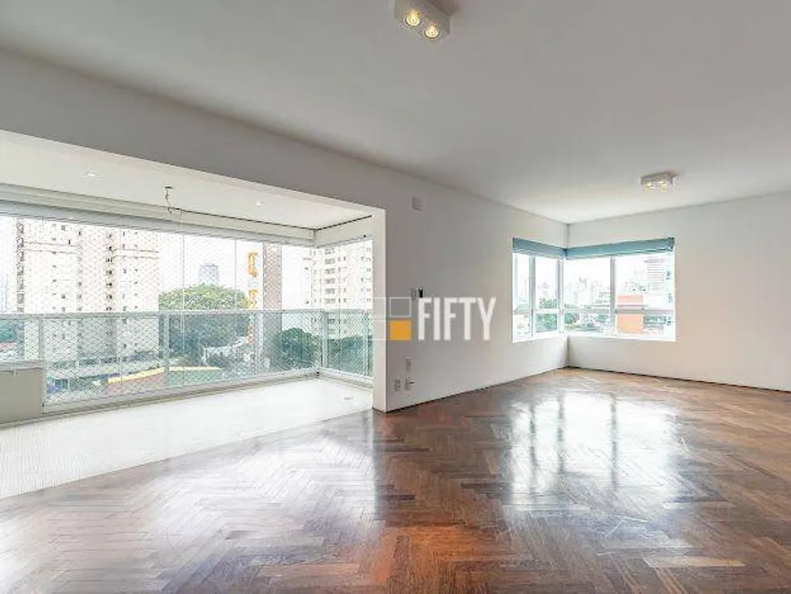 Foto 1 de Apartamento com 3 Quartos para alugar, 156m² em Brooklin, São Paulo