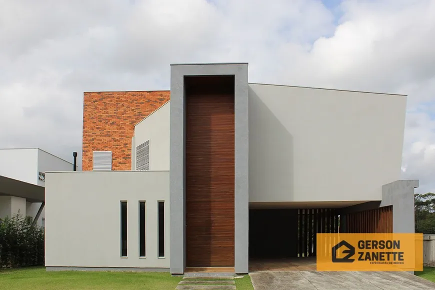 Foto 1 de Casa com 3 Quartos à venda, 237m² em Primeira Linha, Criciúma