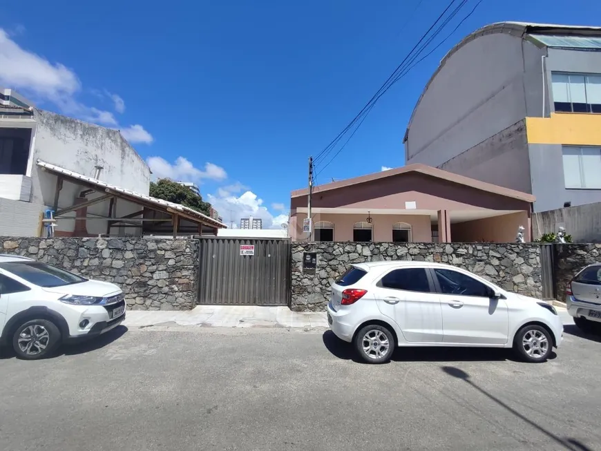 Foto 1 de Casa com 3 Quartos à venda, 300m² em Treze de Julho, Aracaju