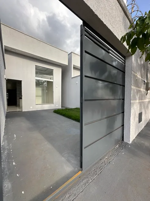 Foto 1 de Casa com 2 Quartos à venda, 70m² em Santos Dumont, Goiânia
