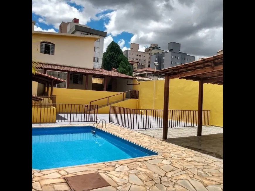 Foto 1 de Casa com 3 Quartos à venda, 257m² em Monsenhor Messias, Belo Horizonte