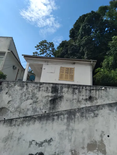 Foto 1 de Casa com 2 Quartos à venda, 90m² em Santa Rosa, Niterói