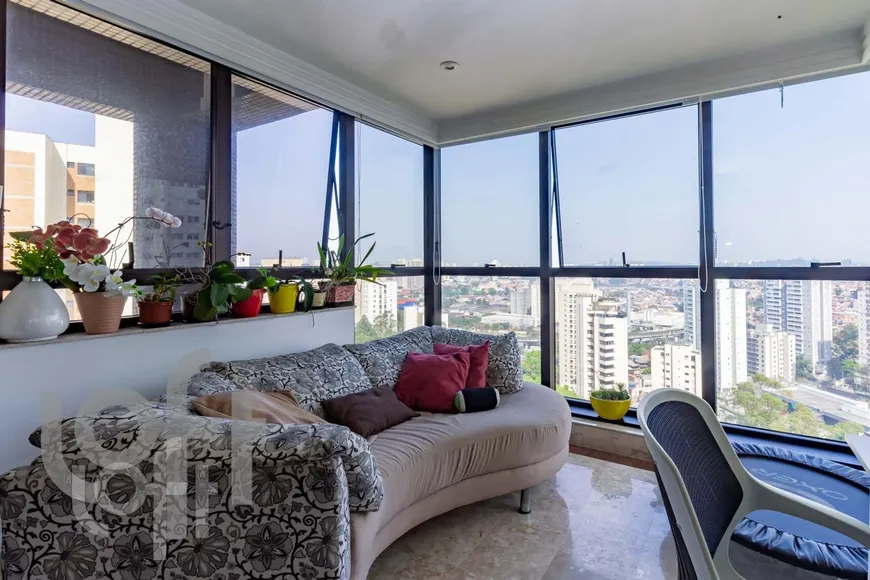 Foto 1 de Apartamento com 3 Quartos à venda, 190m² em Vila Andrade, São Paulo