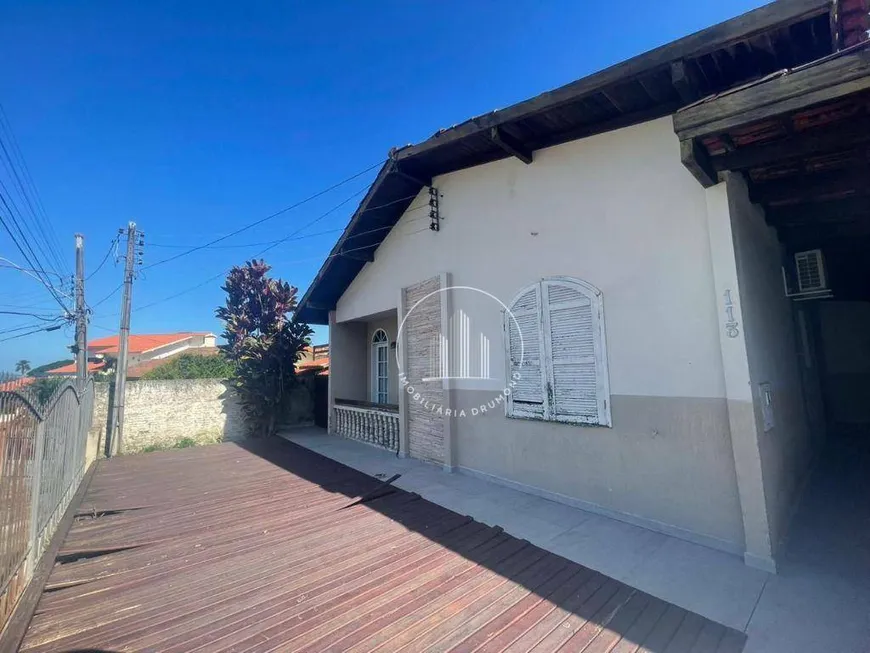 Foto 1 de Casa com 4 Quartos à venda, 206m² em Ponta de Baixo, São José