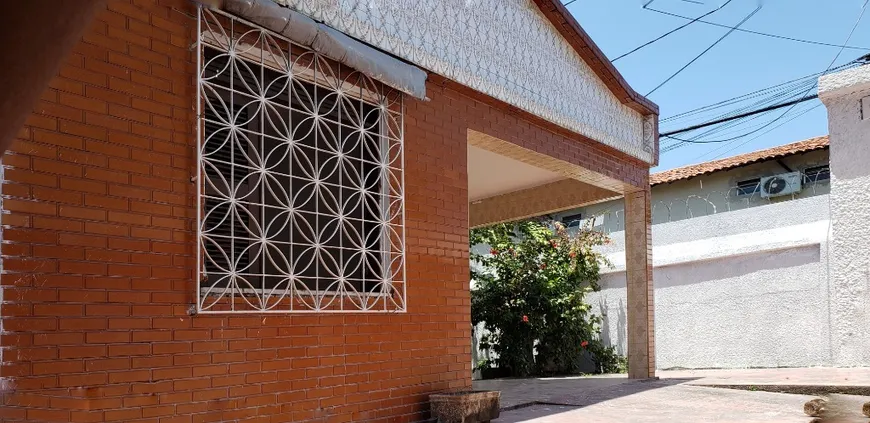 Foto 1 de Casa com 5 Quartos à venda, 300m² em Rodolfo Teófilo, Fortaleza