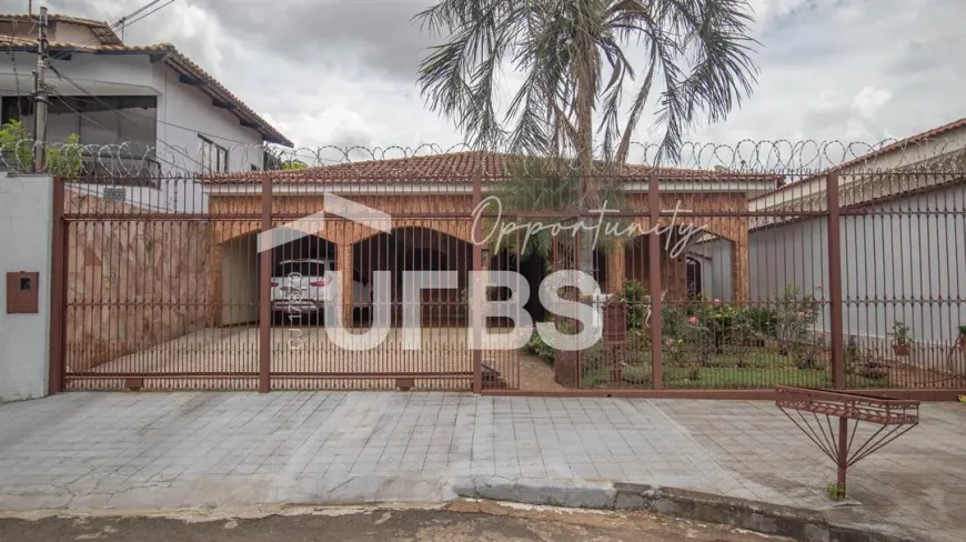 Foto 1 de Casa com 3 Quartos à venda, 286m² em Setor Marechal Rondon, Goiânia