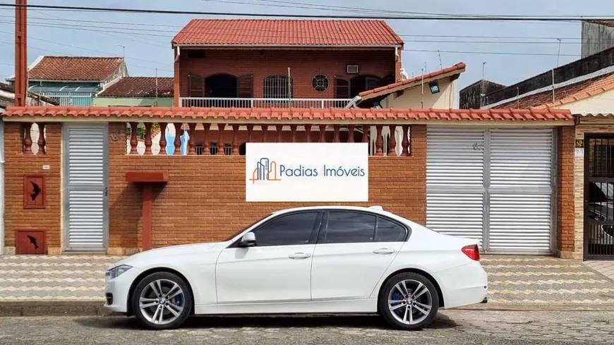 Foto 1 de Sobrado com 3 Quartos à venda, 144m² em Itaoca, Mongaguá