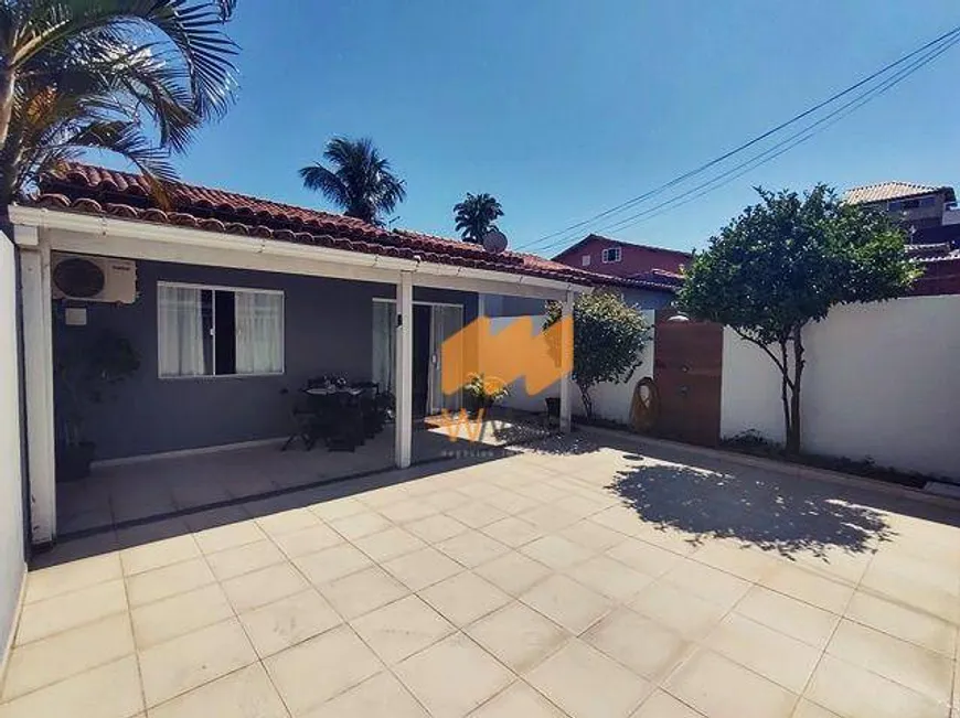 Foto 1 de Casa com 4 Quartos à venda, 150m² em Parque Burle, Cabo Frio